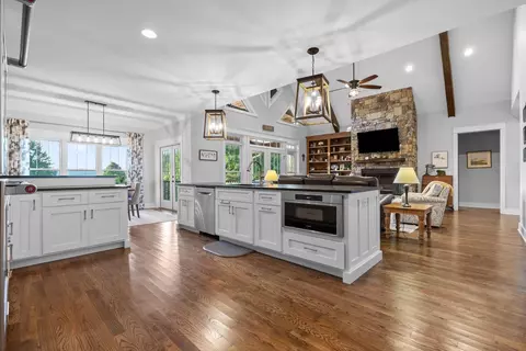 Kitchen - 103 Turkey Trl, Dunlap, TN 37327 photo 3 of 11