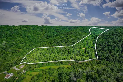 392 Possum Hollow Rd, Dowelltown, TN 37059