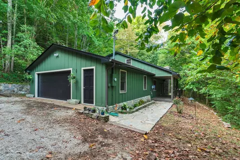 4074 Cantebury Dr, Culleoka, TN 38451