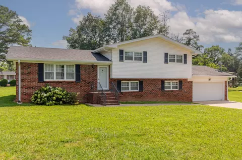 19 Hickory Ln, Fort Oglethorpe, GA 30742