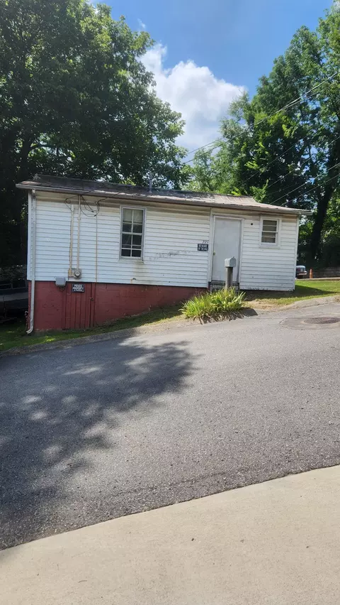 223 4th Ave E, Springfield, TN 37172 photo 3