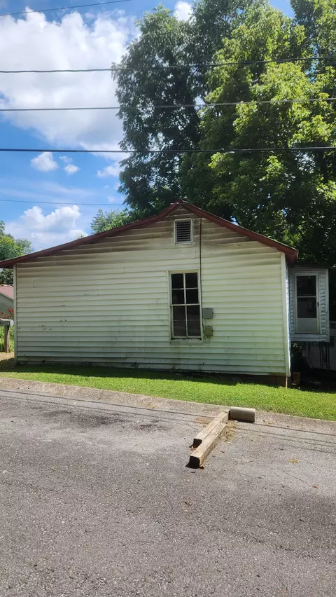 223 4th Ave E, Springfield, TN 37172 photo 4