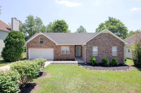 3140 Arrow Ln, Clarksville, TN 37043