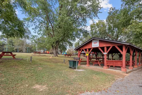Exterior - 105 Webb St, Centerville, TN 37033 photo 1 of 4
