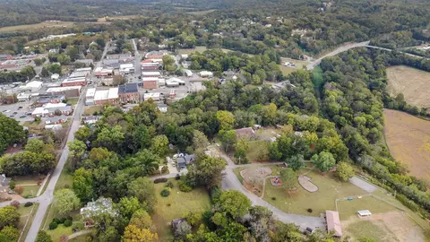 View/Area - 105 Webb St, Centerville, TN 37033 photo 7 of 22