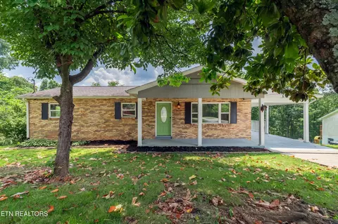 612 W Ridgecrest Dr, Kingston, TN 37763