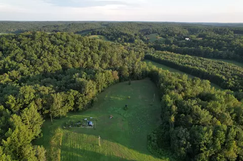 3840 E Beaverdam Rd, Centerville, TN 37033 photo 2