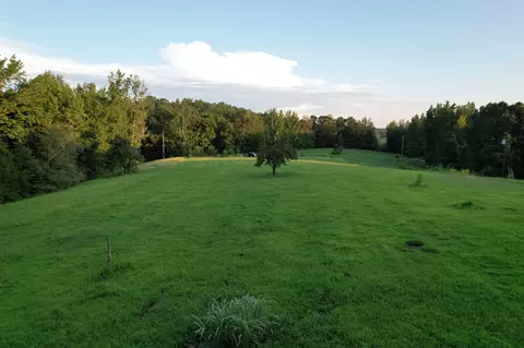 3840 E Beaverdam Rd, Centerville, TN 37033 photo 10