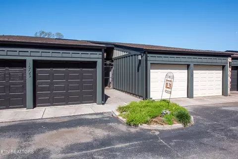 1903 Cherokee Bluff Dr, Knoxville, TN 37920