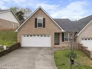 240 El Grande Ln, Lenoir City, TN 37771