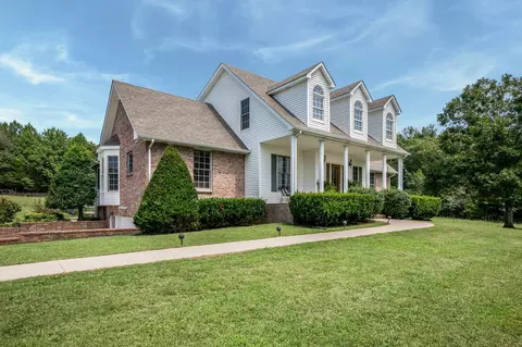 Exterior - 495 Baker Rd, Dickson, TN 37055 photo 4 of 16