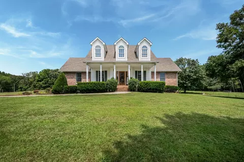 Exterior - 495 Baker Rd, Dickson, TN 37055 photo 3 of 16