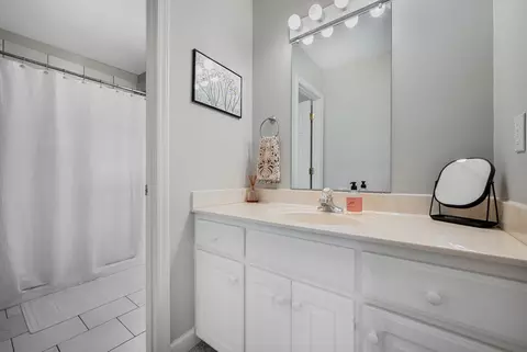 Bath - 495 Baker Rd, Dickson, TN 37055 photo 5 of 6