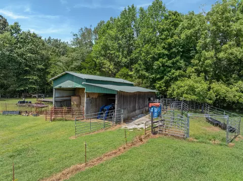 Exterior - 495 Baker Rd, Dickson, TN 37055 photo 15 of 16
