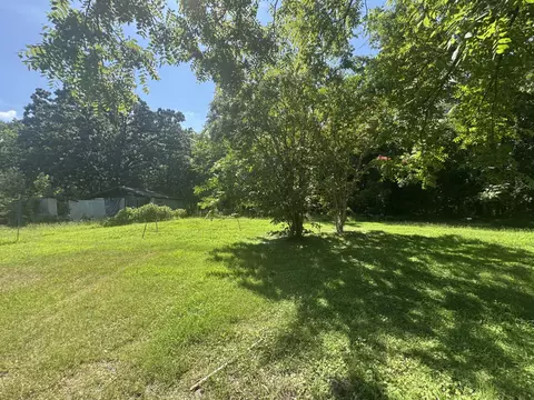 3643 Bowker Rd, Charlotte, TN 37036