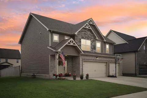1120 Christian James Dr, Clarksville, TN 37043