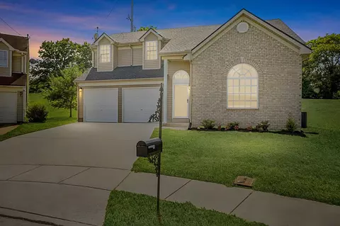 1713 Shorecrest Pt, Whites Creek, TN 37189