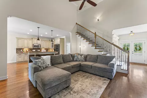 Entry Way - 1407 Loblolly Dr, Murfreesboro, TN 37128 photo 2 of 3