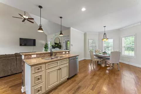 Kitchen - 1407 Loblolly Dr, Murfreesboro, TN 37128 photo 2 of 3