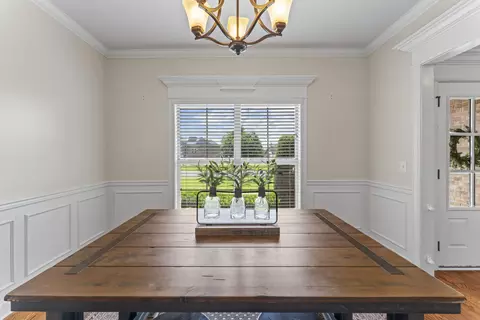 Dining - 1407 Loblolly Dr, Murfreesboro, TN 37128 photo 2 of 4