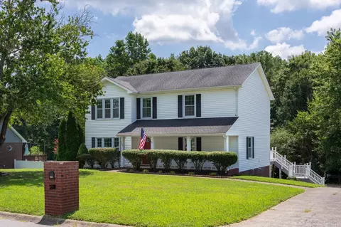 526 Christel Springs Dr, Clarksville, TN 37043