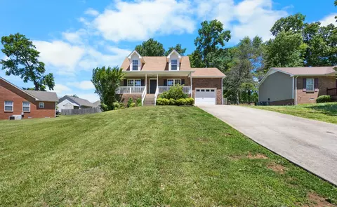 1729 Hazelwood Rd, Clarksville, TN 37042