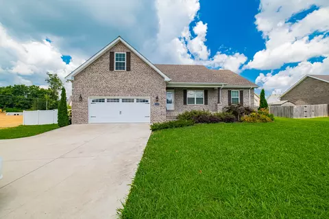 2105 Ovoca Rd, Tullahoma, TN 37388