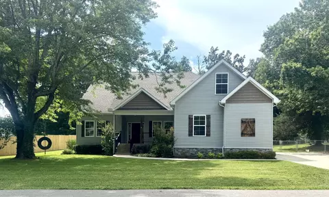 223 Dawn Dr, Mcminnville, TN 37110