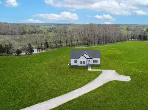 1502 Rock Springs Rd, Cumberland Furnace, TN 37051