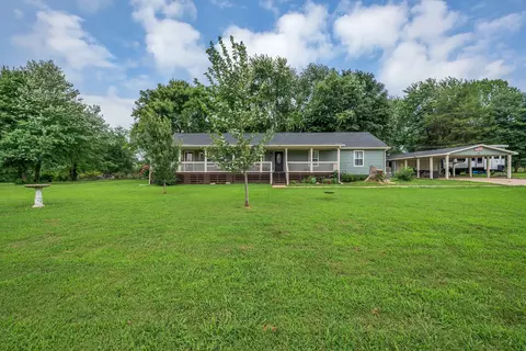 565 South Rd, Cottontown, TN 37048