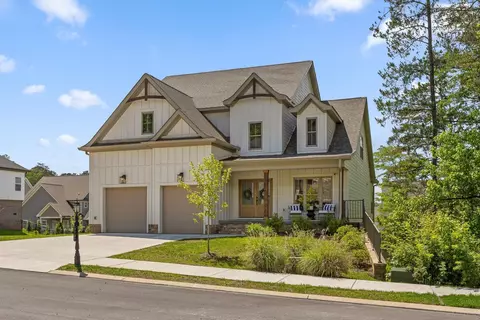 9737 Trestle Cir, Ooltewah, TN 37363