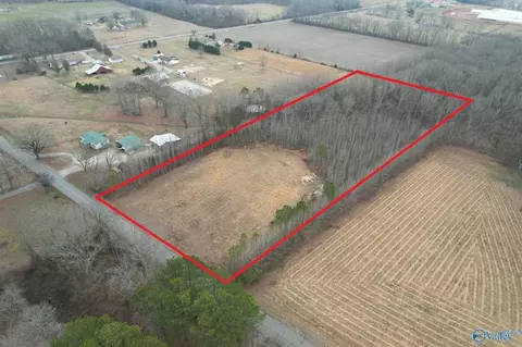 1 Jones Rd, Taft, TN 38488