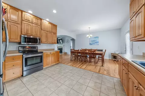 Kitchen - 7599 Beech Hill Rd, Pulaski, TN 38478 photo 5 of 5