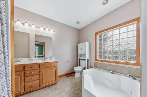 Bath - 7599 Beech Hill Rd, Pulaski, TN 38478 photo 1 of 9