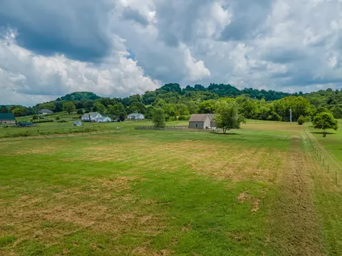 View/Area - 7599 Beech Hill Rd, Pulaski, TN 38478 photo 2 of 10