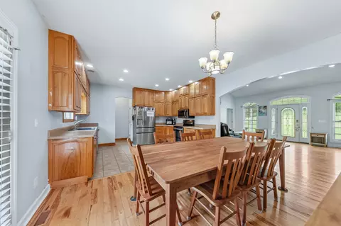 Dining - 7599 Beech Hill Rd, Pulaski, TN 38478 photo 4 of 5