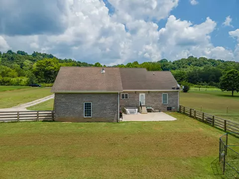 Exterior - 7599 Beech Hill Rd, Pulaski, TN 38478 photo 11 of 23