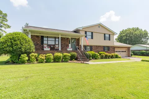 1510 Cannon Dr, Fort Oglethorpe, GA 30742