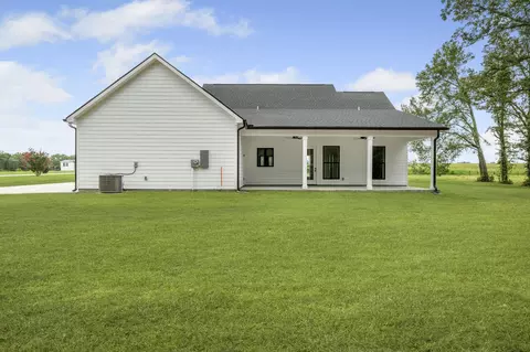 Exterior - 1694 Mcafee Rd, Morrison, TN 37357 photo 7 of 10