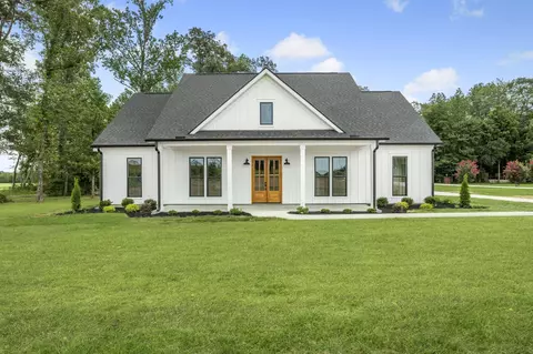 Exterior - 1694 Mcafee Rd, Morrison, TN 37357 photo 2 of 10