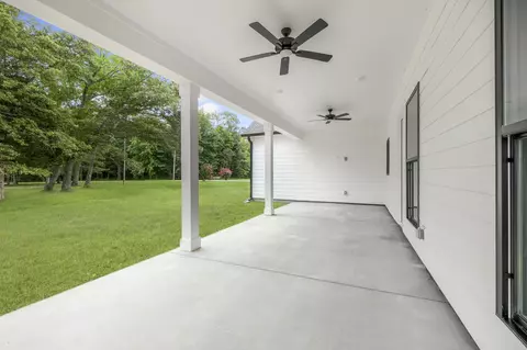Exterior - 1694 Mcafee Rd, Morrison, TN 37357 photo 8 of 10