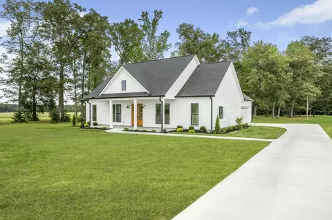 Exterior - 1694 Mcafee Rd, Morrison, TN 37357 photo 3 of 10
