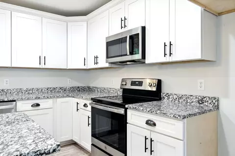 Kitchen - 329 Diane Loop, White Bluff, TN 37187 photo 4 of 5