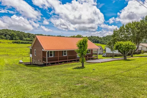 544 Carters Valley Rd, Rogersville, TN 37857