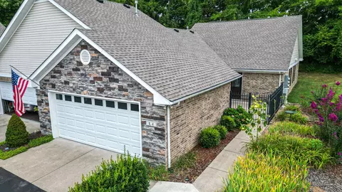 800 Browns Ln #L4, Gallatin, TN 37066