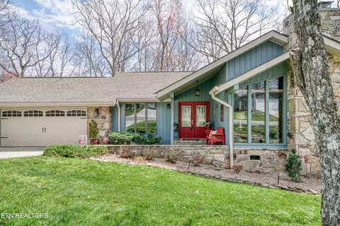 169 Snead Dr, Crossville, TN 38558