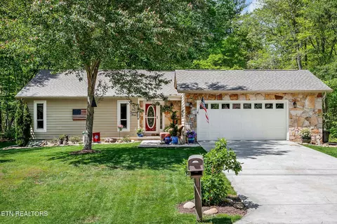 123 Pomeroy Dr, Crossville, TN 38558
