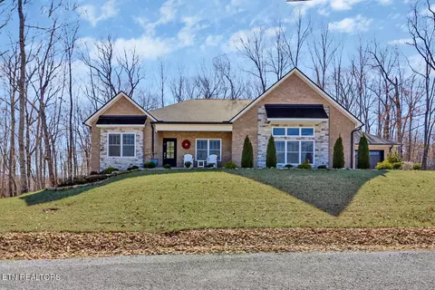 101 Folkstone Rd, Crossville, TN 38558