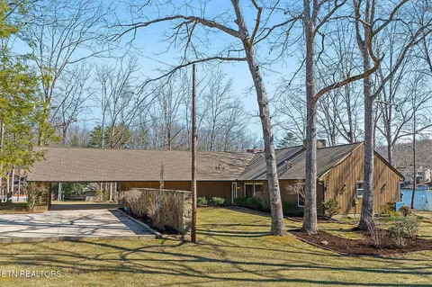 21 Meadowlark Cir, Crossville, TN 38558