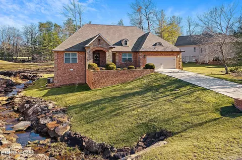 119 Leyden Dr, Crossville, TN 38558